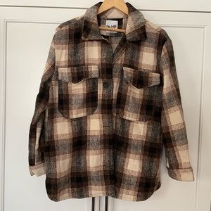 Miss Selfie boutique Plaid Flannel Sz. L